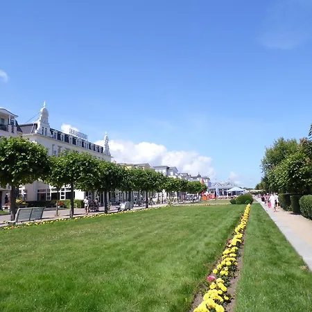 Haus Sandra アパート ゼーバート・ヘリングスドルフ