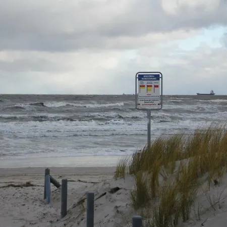 Haus Sandra アパート ゼーバート・ヘリングスドルフ